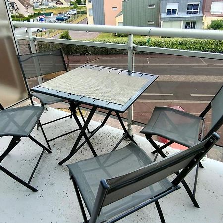 Appartement Au Pied De La Plage - Balcon - Parking Courseulles-sur-Mer Esterno foto