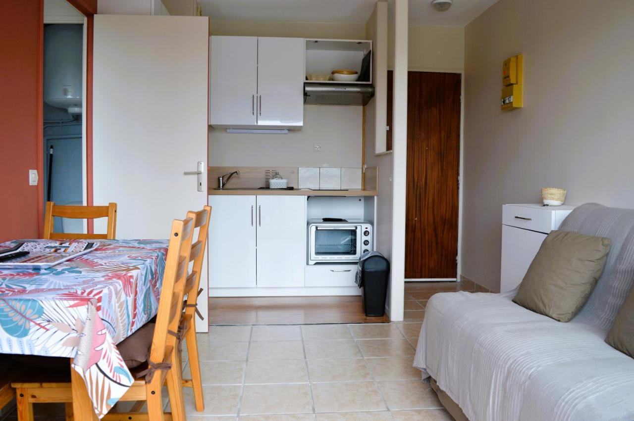 Appartement Au Pied De La Plage - Balcon - Parking Courseulles-sur-Mer Esterno foto