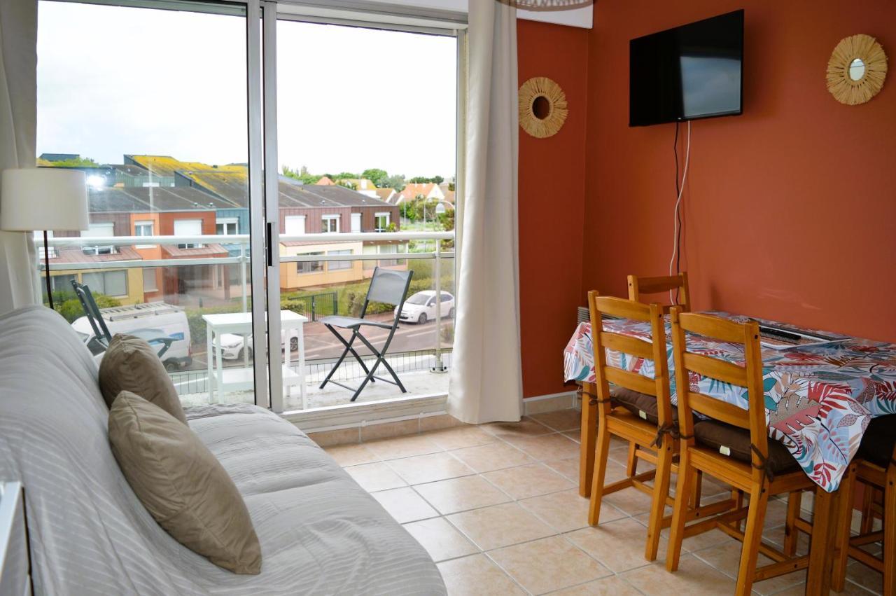 Appartement Au Pied De La Plage - Balcon - Parking Courseulles-sur-Mer Esterno foto